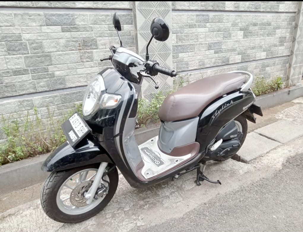 SCOOPY STYLISH 2019