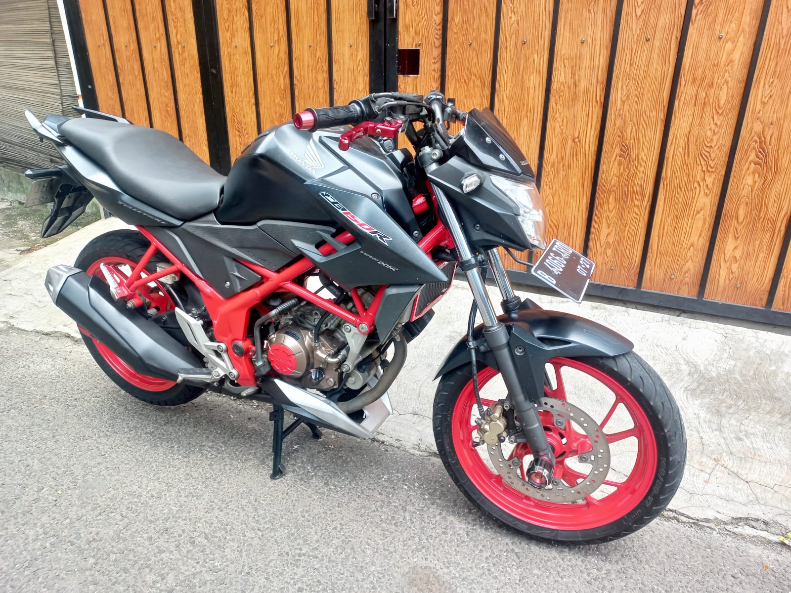 HONDA CB 150R 2017